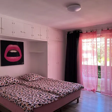 Studio Modern Apartment Cannes
